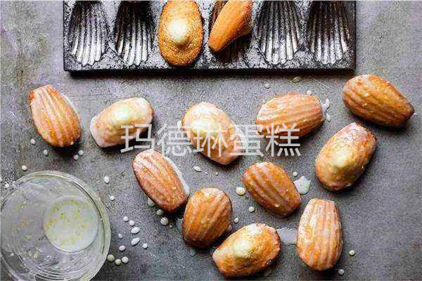 瑪德琳蛋糕