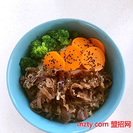 牛丼众品佳日式牛肉饭