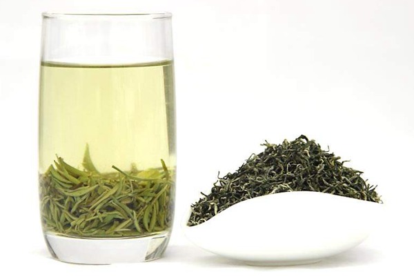 團黃貢茶