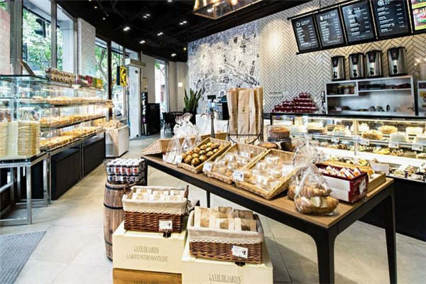 可颂坊代理门店经营容易做吗?大概的品牌投资数额多少?