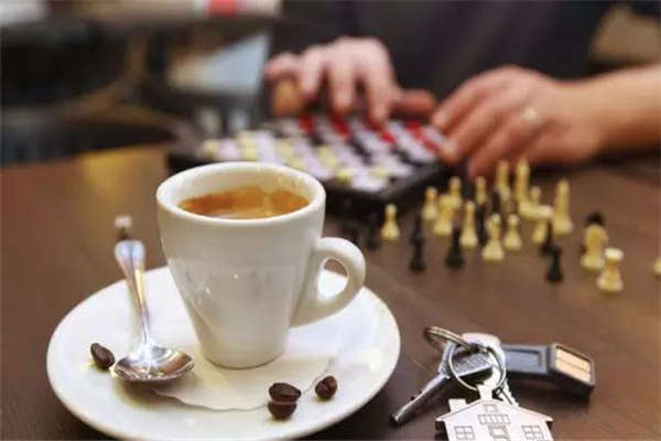 經營一家新奇奶茶多少錢？大家一塊看看樸有天的創業經歷
