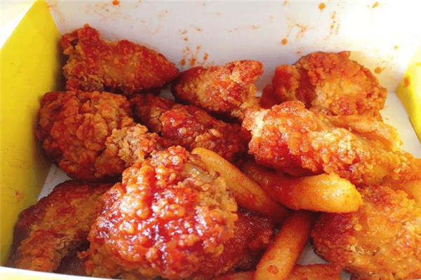 咕咕炸鸡加盟需要多少钱?30㎡门店