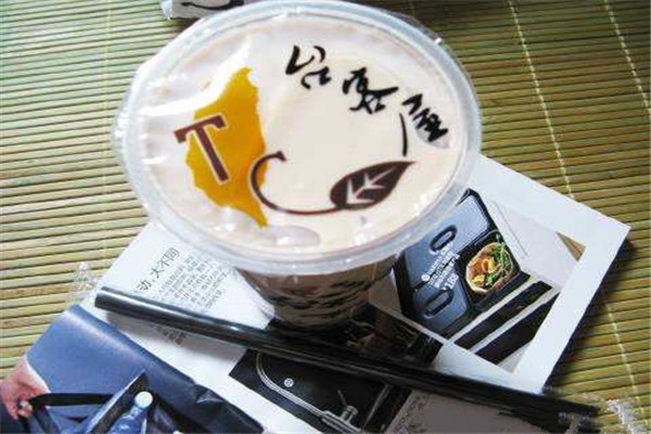 台客屋熊猫奶茶店加盟
