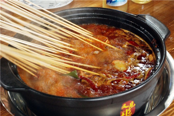 串闻串串香加盟需要多少钱需要多少钱?经营一家串闻串串香多少钱?