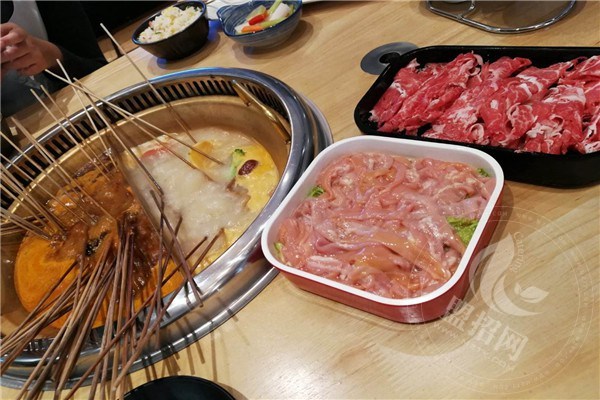 結子串串香老板為你講述品牌進步理念，快來盟招網領取吧