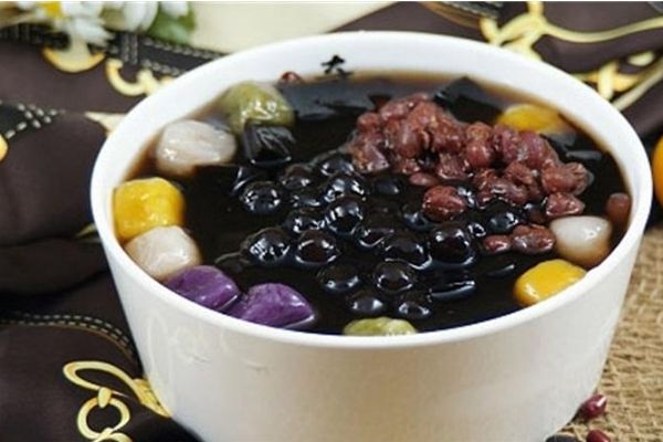 书亦烧仙草vs沪上恋茶哪个好？加盟书亦烧仙草挣钱吗