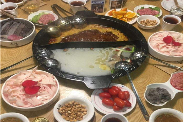 土货重庆老火锅