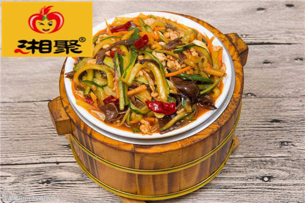 湘聚辣过瘾木桶饭
