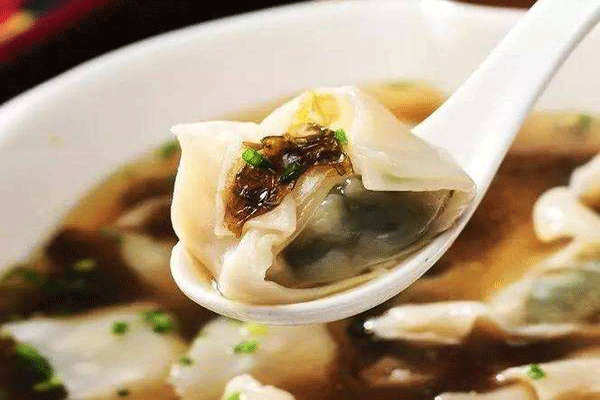 范聪明脆皮馄饨加盟