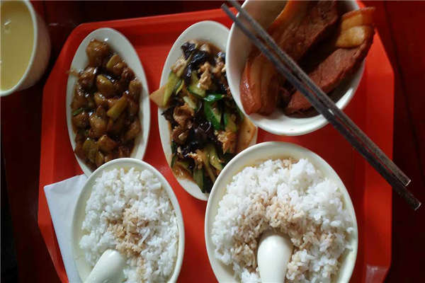 济南八仟客快餐加盟费多少