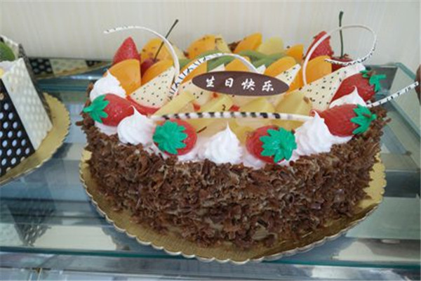 沁园蛋糕店能赚钱吗