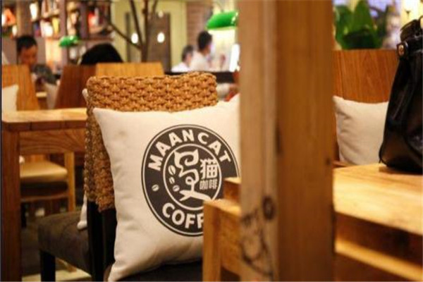 漫猫咖啡店生意好吗