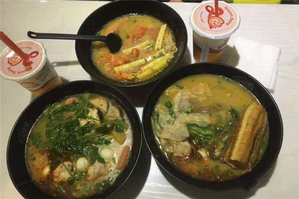 天香豆蔻麻辣烫加盟费多少