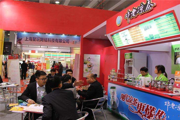 邓老凉茶店利润