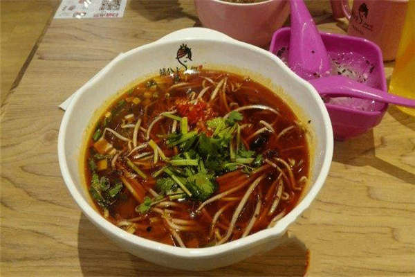 靖公主加盟怎样