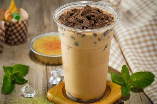 加盟红色巴士奶茶店多少钱