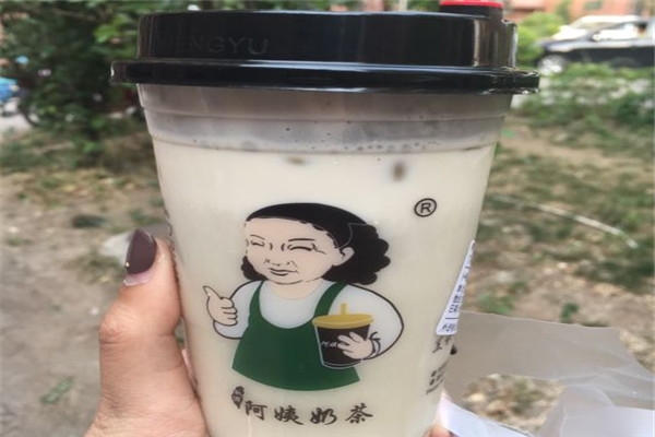 秋满阿姨奶茶骗局是真的吗
