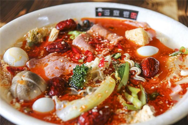 滋麻官麻辣烫总部在哪