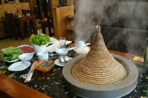 无渔伦比蒸汽石锅鱼火锅