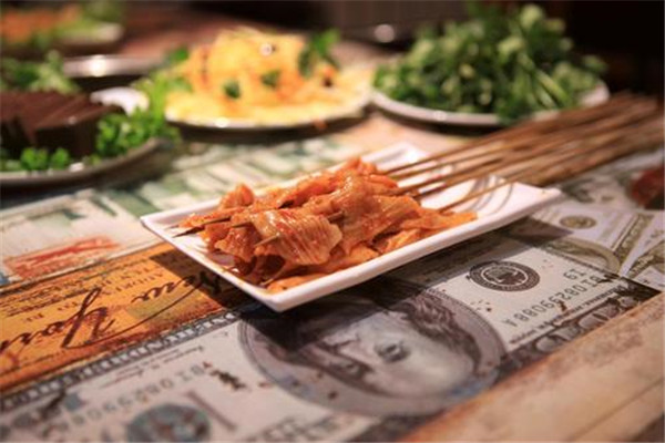 老板很串串串香加盟投资多少