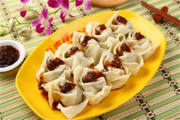 开吉祥馄饨一年赚多少