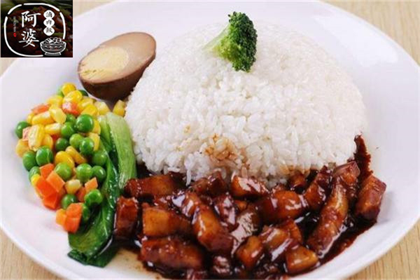阿婆卤肉饭挣钱吗