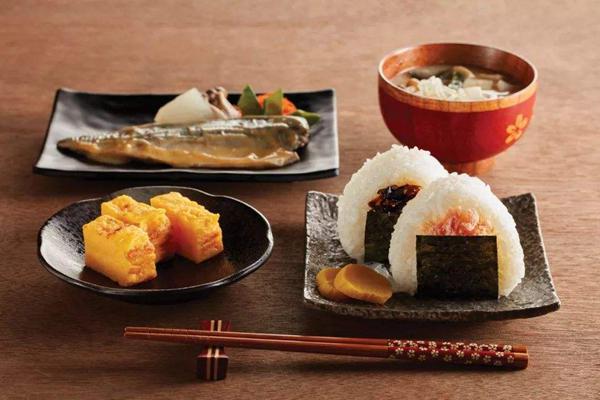 初花日本料理