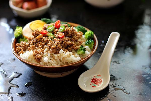 阿婆卤肉饭加盟费