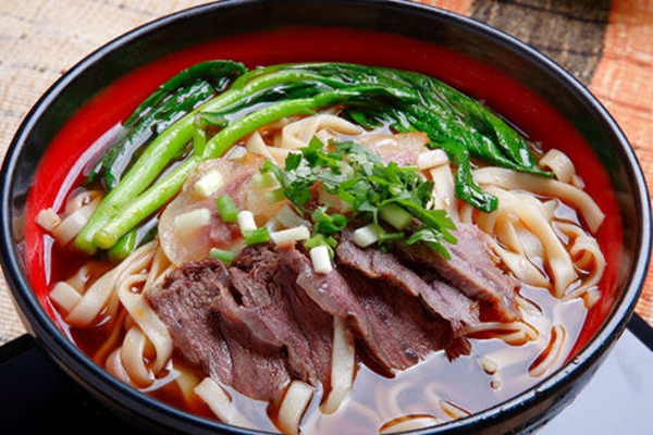 久焖提督牛肉面赚不赚钱