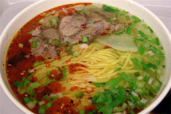 铁蛋鸡汤刀削面