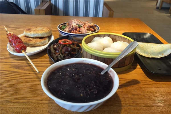 鞍山三宝粥店能加盟么