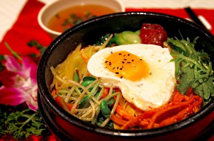 食趣石代石锅拌饭加盟