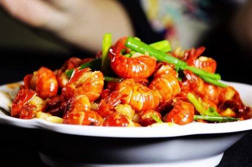 溢家鲜麻辣小海鲜