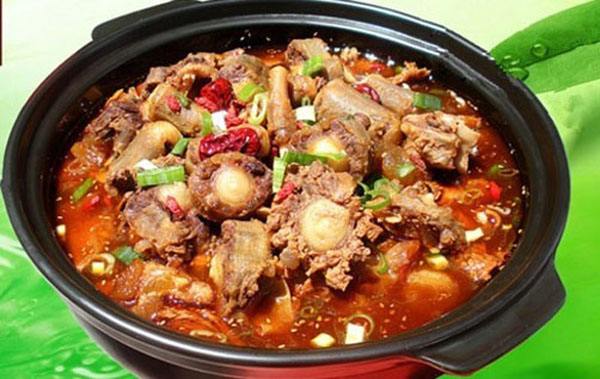 威立客筋头巴脑香锅米饭
