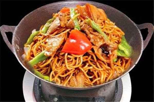 味道额吉铁锅焖面