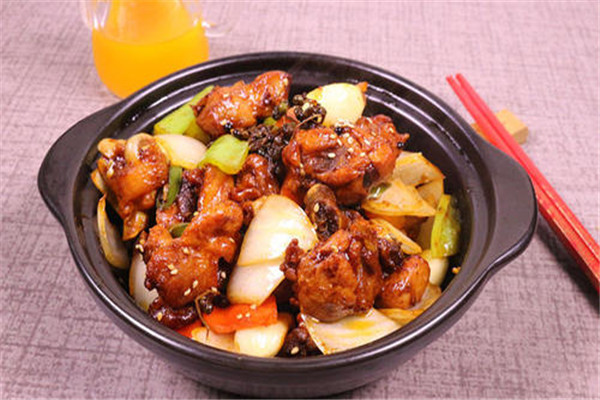 南云上品瓦香鸡米饭