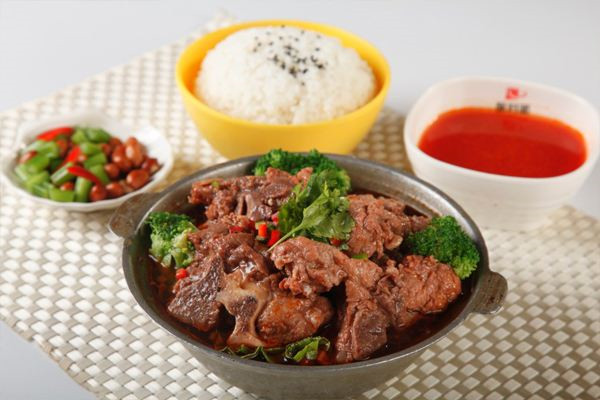 味道额吉酱骨饭加盟