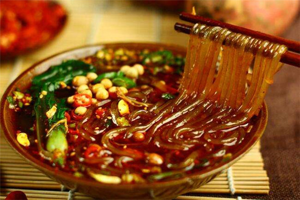深圳八哥酸辣粉赚钱吗