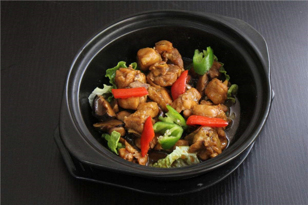 三人众黄焖鸡米饭怎么样