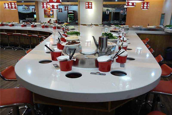 串悦湘旋转小火锅