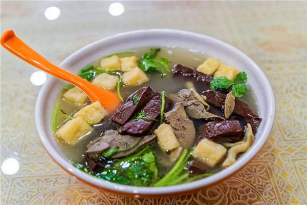 胥先生鸭血粉丝赚钱吗