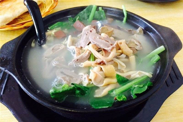 回味鸭血粉丝给加盟吗