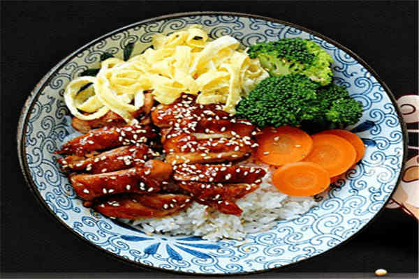 锅先森卤肉饭