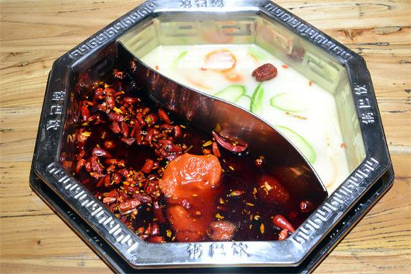 锅巴饮年代火锅加盟费