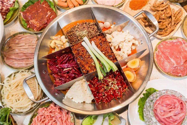 左庭右院鲜牛肉火锅总部
