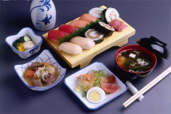 上井精致料理档次高吗