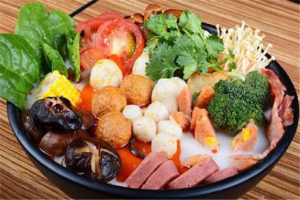 周百鲜麻辣烫实体店