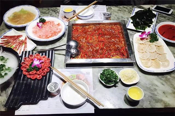 月满大江小龙坎哪个好