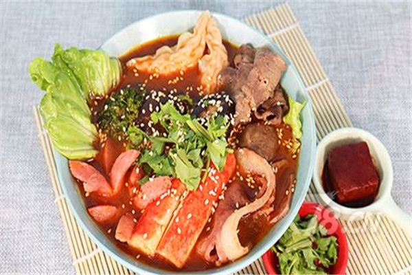老三麻辣烫总部在哪里