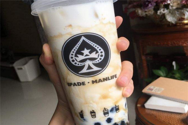 开一家黑桃漫总共要花多少钱
